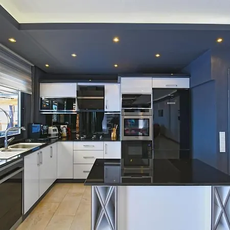 Everest Villa