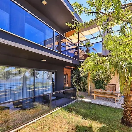 Everest Villa *